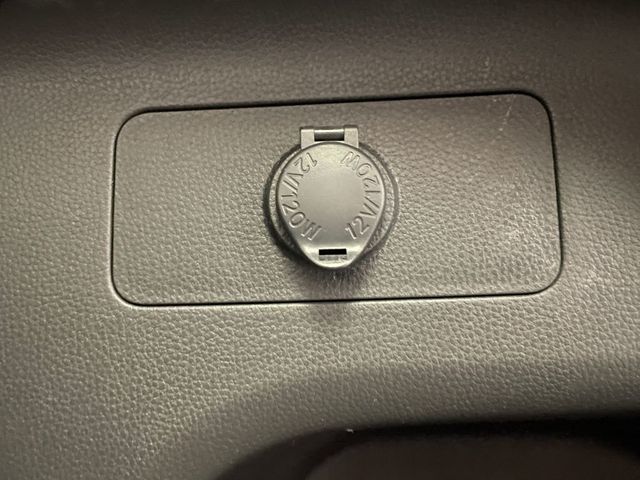 2024 Toyota RAV4 XLE Premium AWD - 22997626 - 41