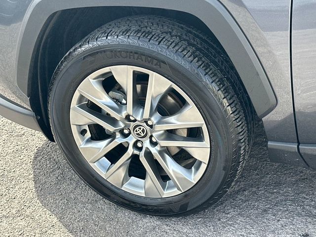 2024 Toyota RAV4 XLE Premium FWD - 22950235 - 10