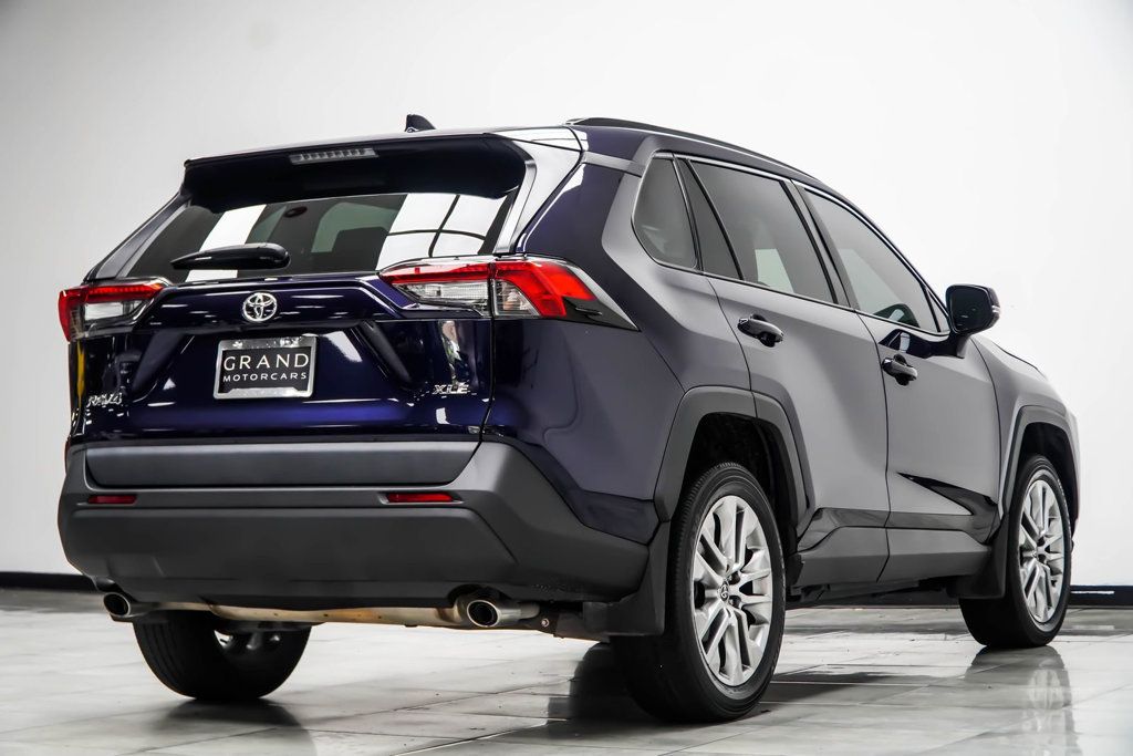 Toyota RAV4 photo 12