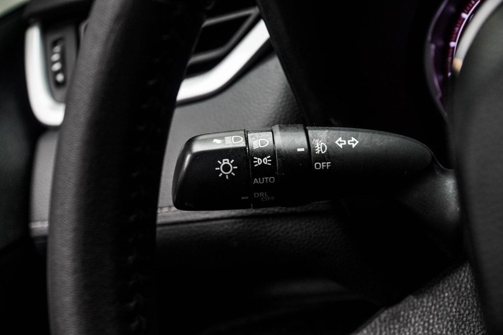 Toyota RAV4 photo 29