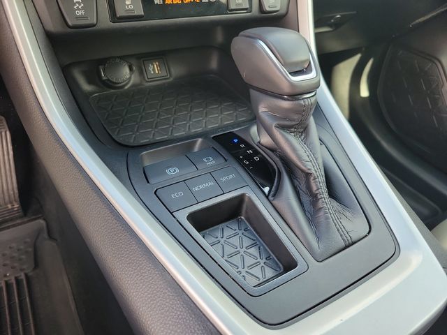 2024 Toyota RAV4 XLE Premium FWD - 22926706 - 12