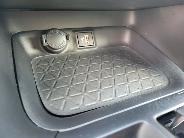 2024 Toyota RAV4 XLE Premium FWD - 22926706 - 13