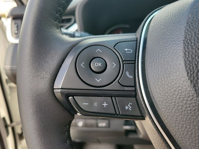 2024 Toyota RAV4 XLE Premium FWD - 22926706 - 17