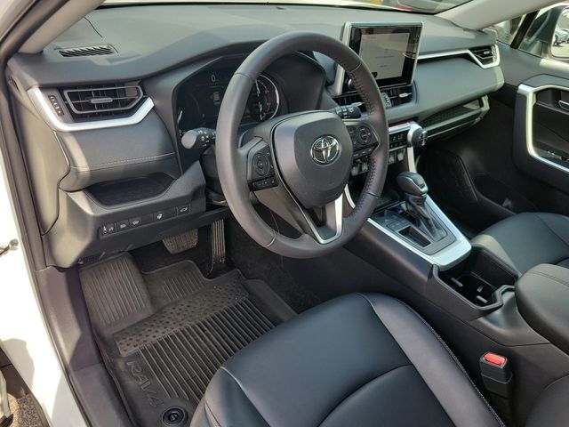 2024 Toyota RAV4 XLE Premium FWD - 22926706 - 3