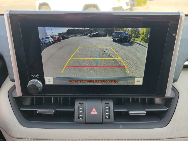 2024 Toyota RAV4 XLE Premium FWD - 23097014 - 13