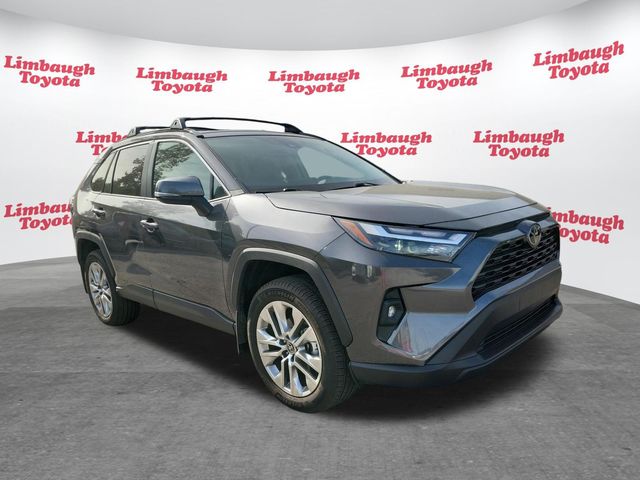 2024 Toyota RAV4 XLE Premium FWD - 23097014 - 18