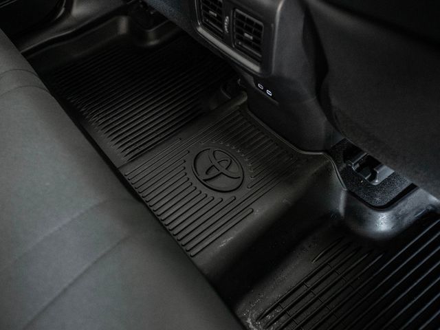 2024 Toyota RAV4 Prime SE - 22920011 - 25