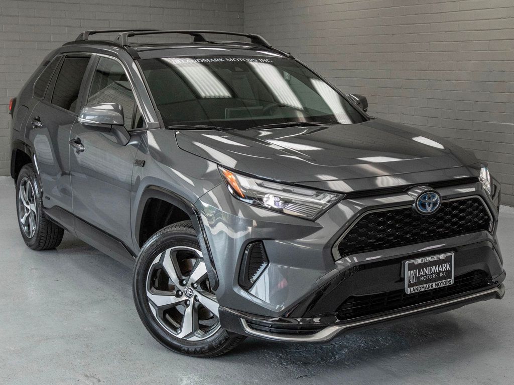 2024 Toyota RAV4 Prime SE photo 4