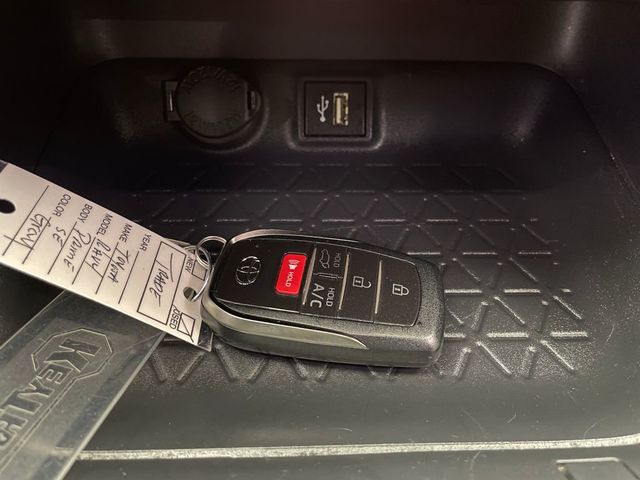2024 Toyota RAV4 Prime SE - 23000044 - 27