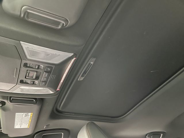 2024 Toyota RAV4 Prime SE - 23000044 - 30