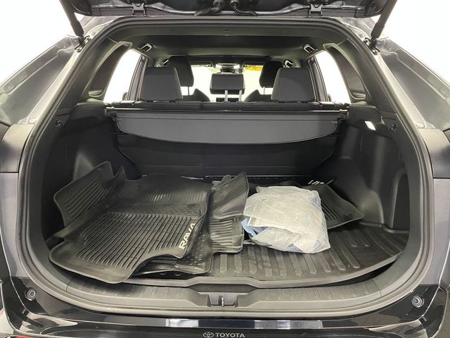 2024 Toyota RAV4 Prime SE - 23000044 - 39