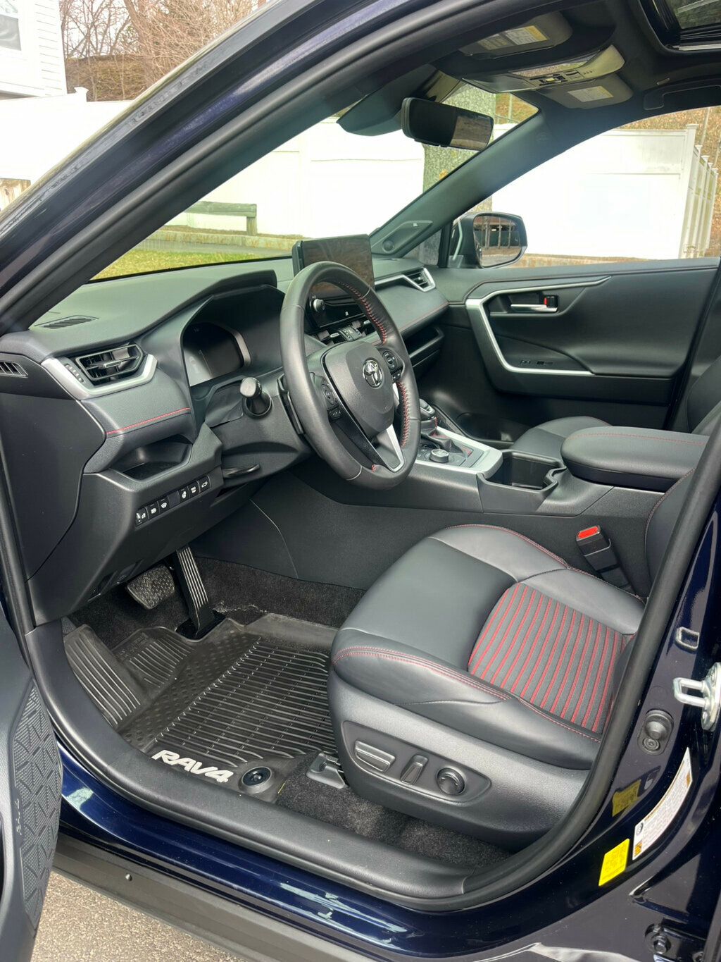 2024 Toyota RAV4 Prime XSE - 23006900 - 10