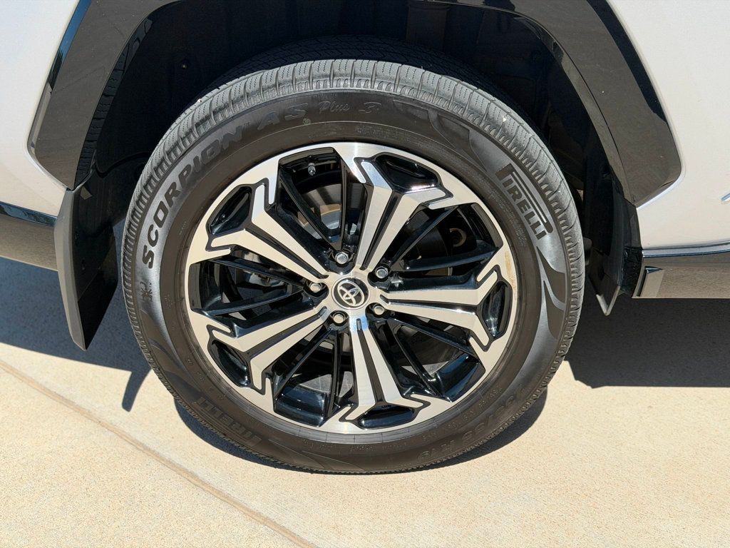 2024 Toyota RAV4 Prime XSE - 23016325 - 37