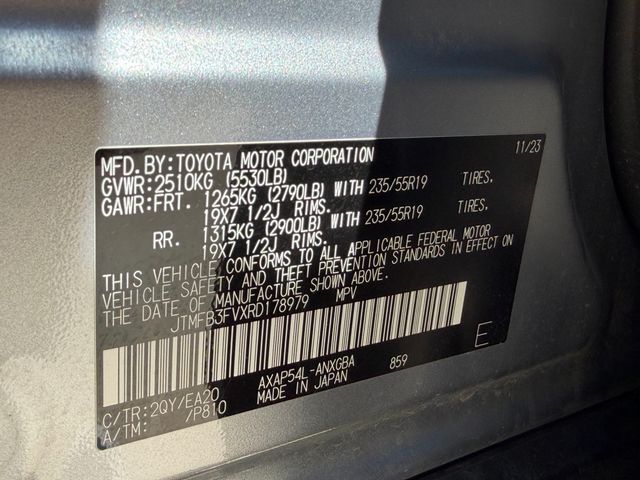 2024 Toyota RAV4 Prime XSE - 23016325 - 40