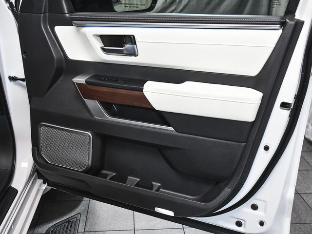 2024 Toyota Sequoia Capstone - 22918702 - 17