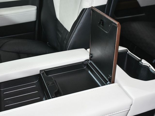 2024 Toyota Sequoia Capstone - 22918702 - 46