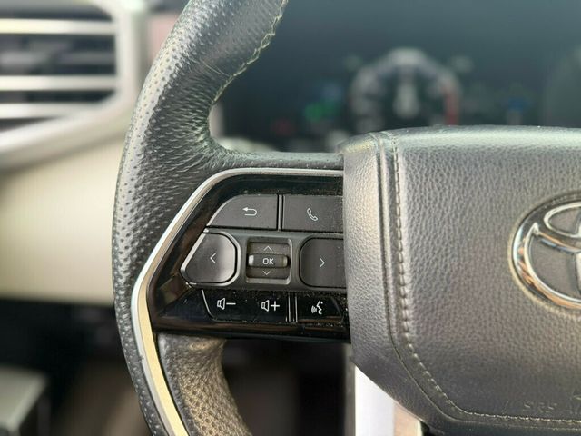 2024 Toyota Sequoia Capstone 4WD - 23043718 - 11