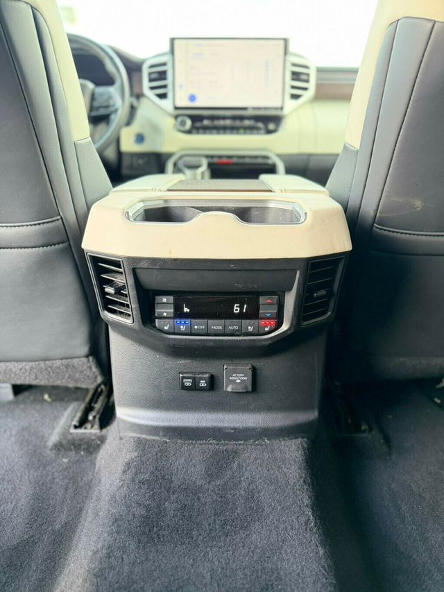 2024 Toyota Sequoia Capstone 4WD - 23043718 - 21