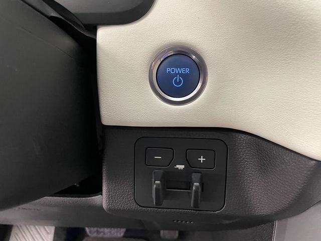 2024 Toyota Sequoia Capstone 4WD - 23012635 - 27
