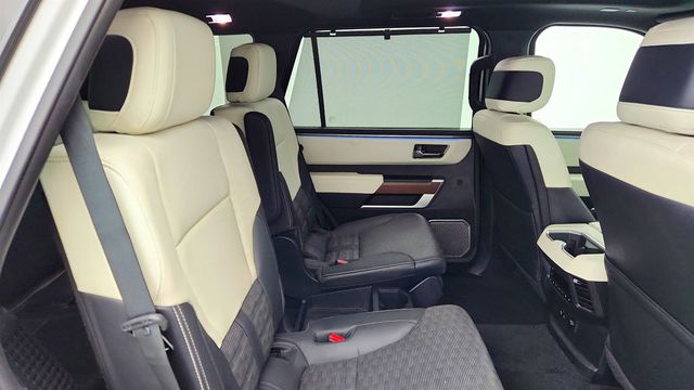 2024 Toyota Sequoia Capstone 4WD w/ TRD Roof Rack - 23011508 - 21