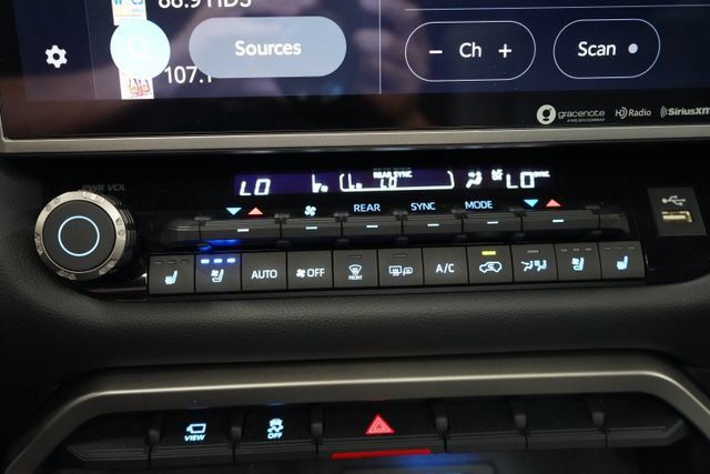 2024 Toyota Sequoia Limited - 23077596 - 30