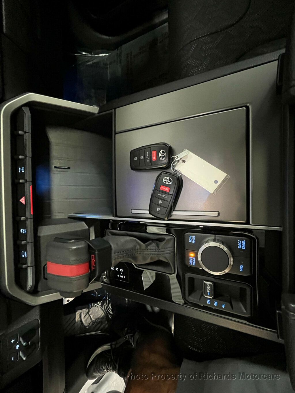 2024 Toyota Sequoia Limited photo 30
