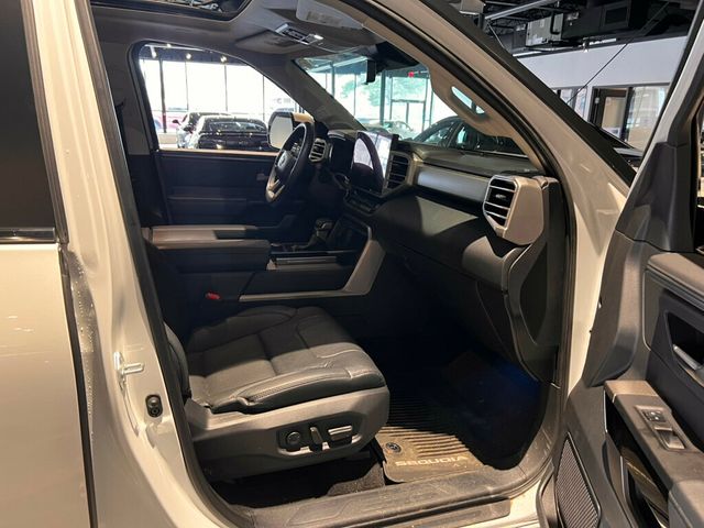 2024 Toyota Sequoia LocalTrade/Limited/4WD/PanoRoof/CaptainsChairs/Htd&CldSeats/NAV - 22995711 - 17