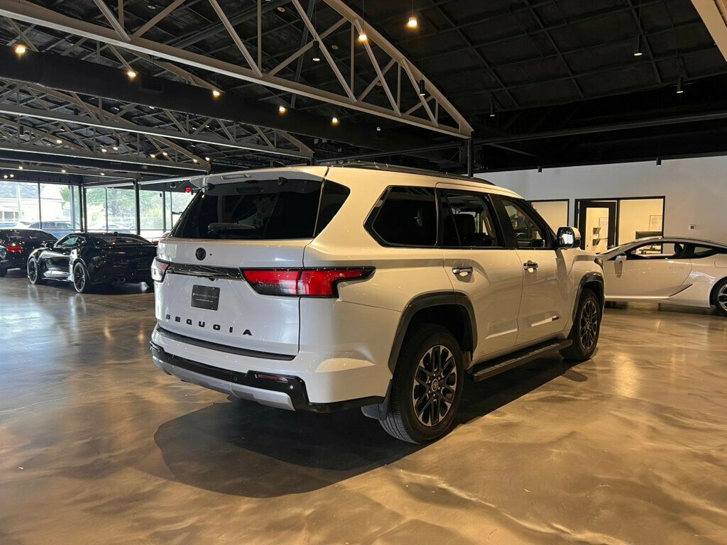 2024 Toyota Sequoia LocalTrade/Limited/4WD/PanoRoof/CaptainsChairs/Htd&CldSeats/NAV - 22995711 - 4