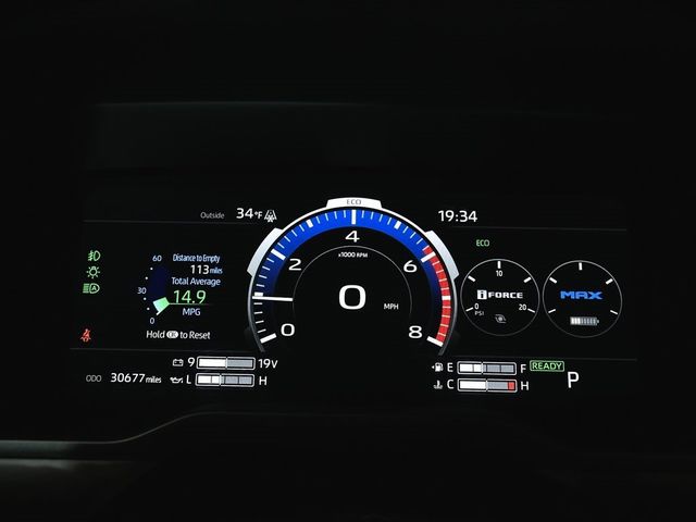 2024 Toyota Sequoia Platinum - 22938089 - 33