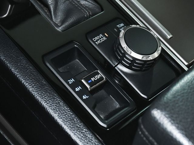 2024 Toyota Sequoia Platinum - 22938089 - 44