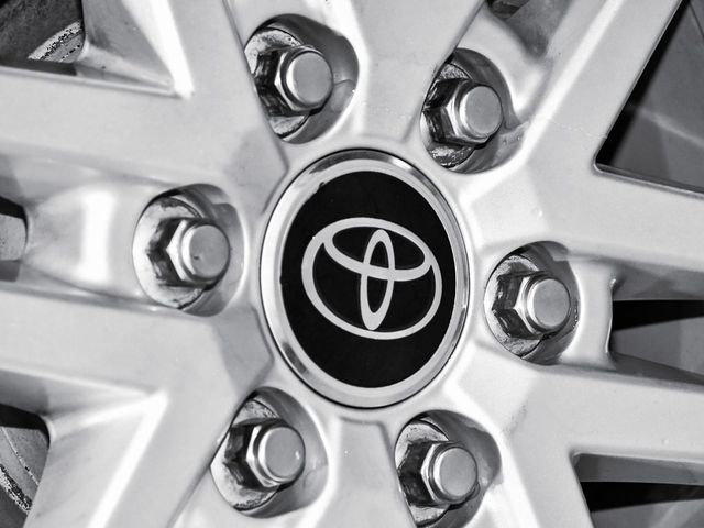 2024 Toyota Sequoia Platinum - 22938089 - 95