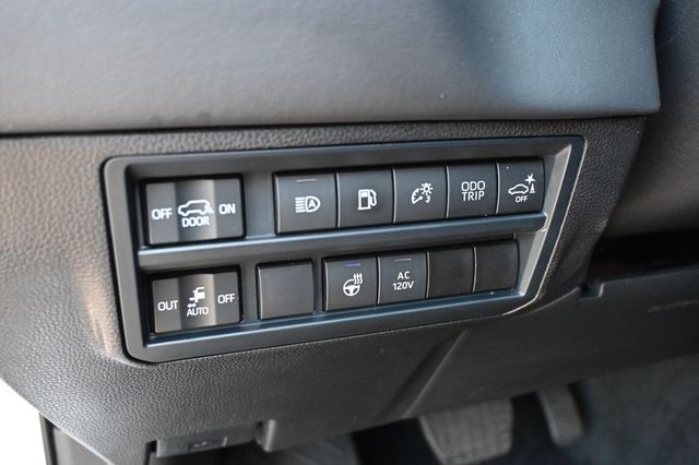 2024 Toyota Sequoia Platinum 4WD - 23030106 - 11