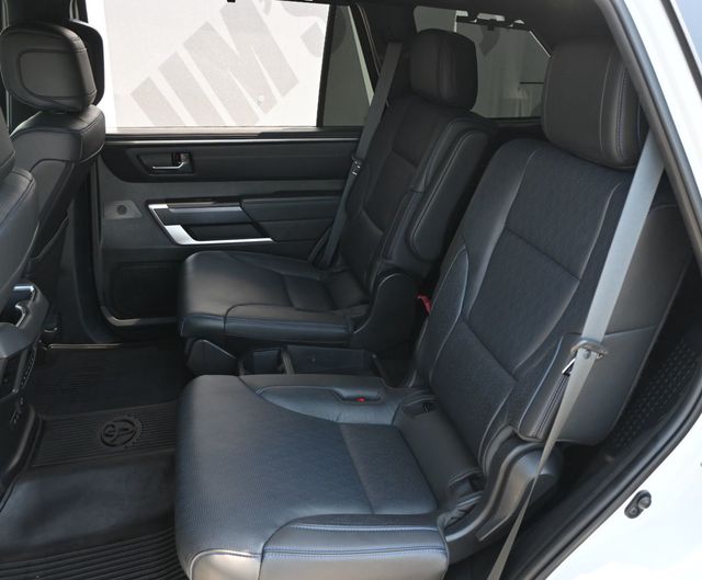 2024 Toyota Sequoia Platinum 4WD - 23030106 - 16