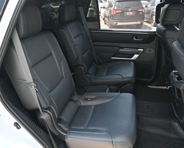 2024 Toyota Sequoia Platinum 4WD - 23030106 - 19