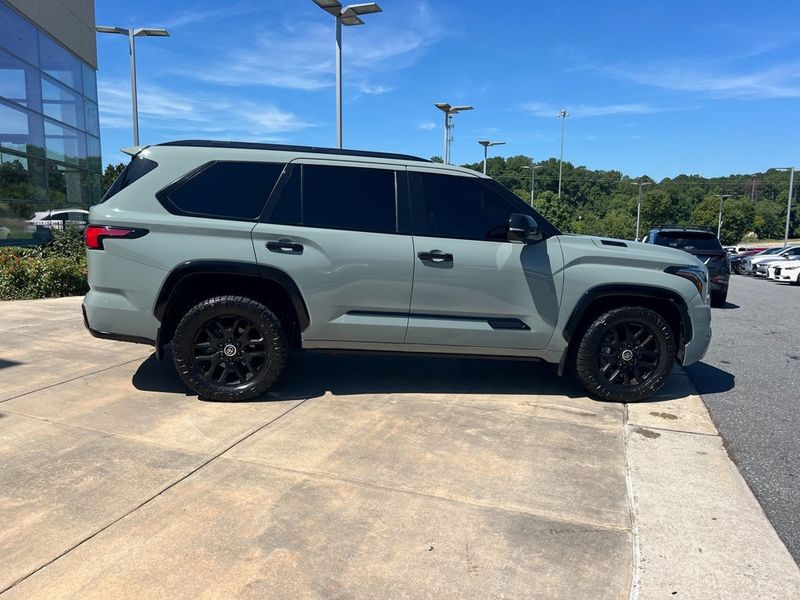 2024 Toyota Sequoia Platinum photo 11