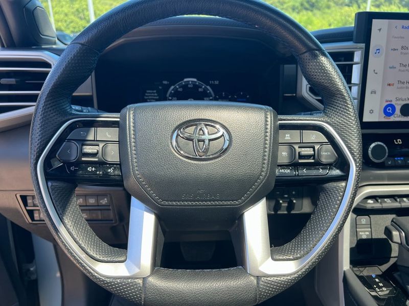 2024 Toyota Sequoia Platinum photo 19