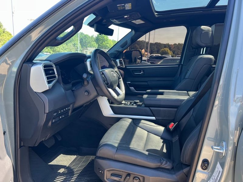 2024 Toyota Sequoia Platinum photo 29