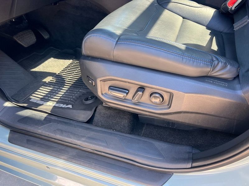 2024 Toyota Sequoia Platinum photo 31