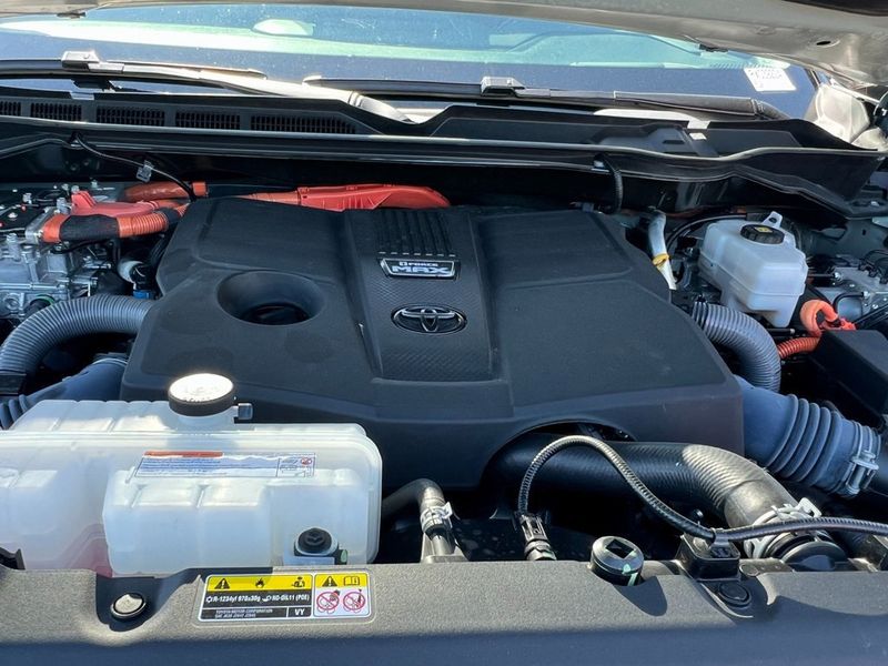 2024 Toyota Sequoia Platinum photo 34