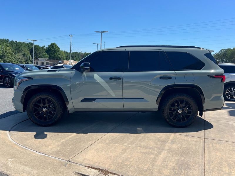 2024 Toyota Sequoia Platinum photo 8