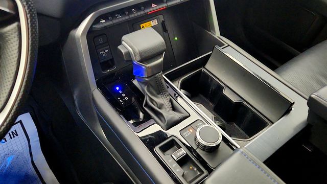 2024 Toyota Sequoia Platinum 4WD w/ Hybrid Powertrain - 22996847 - 16