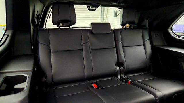 2024 Toyota Sequoia Platinum 4WD w/ Hybrid Powertrain - 22996847 - 20
