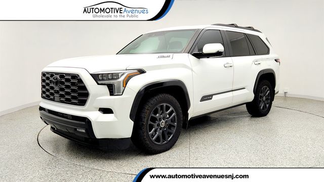 2024 Toyota Sequoia Platinum 4WD w/ Power Extending Running Boards & Head-Up Display - 23035146 - 0