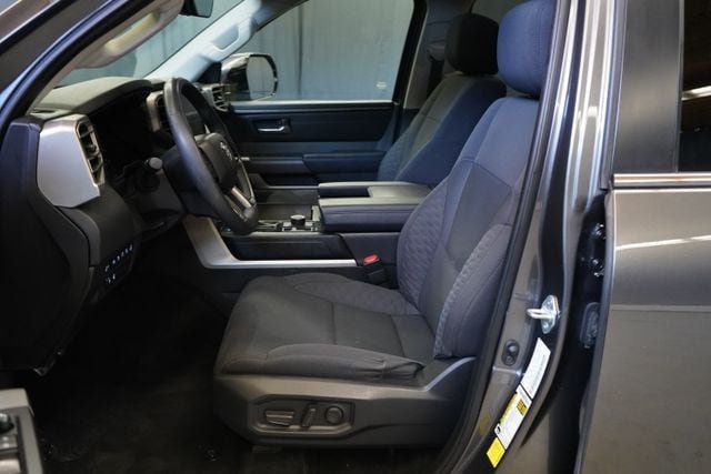 2024 Toyota Sequoia SR5 - 23077028 - 10
