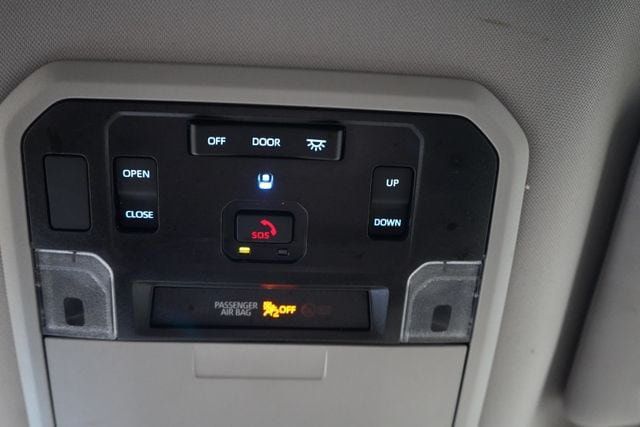 2024 Toyota Sequoia SR5 - 23077028 - 34