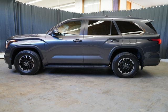 2024 Toyota Sequoia SR5 - 23077028 - 3