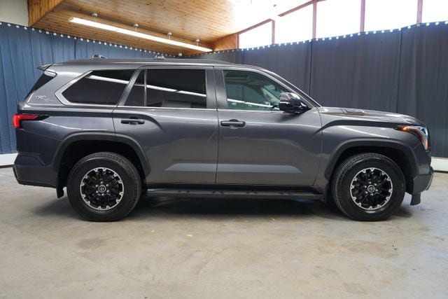 2024 Toyota Sequoia SR5 - 23077028 - 7