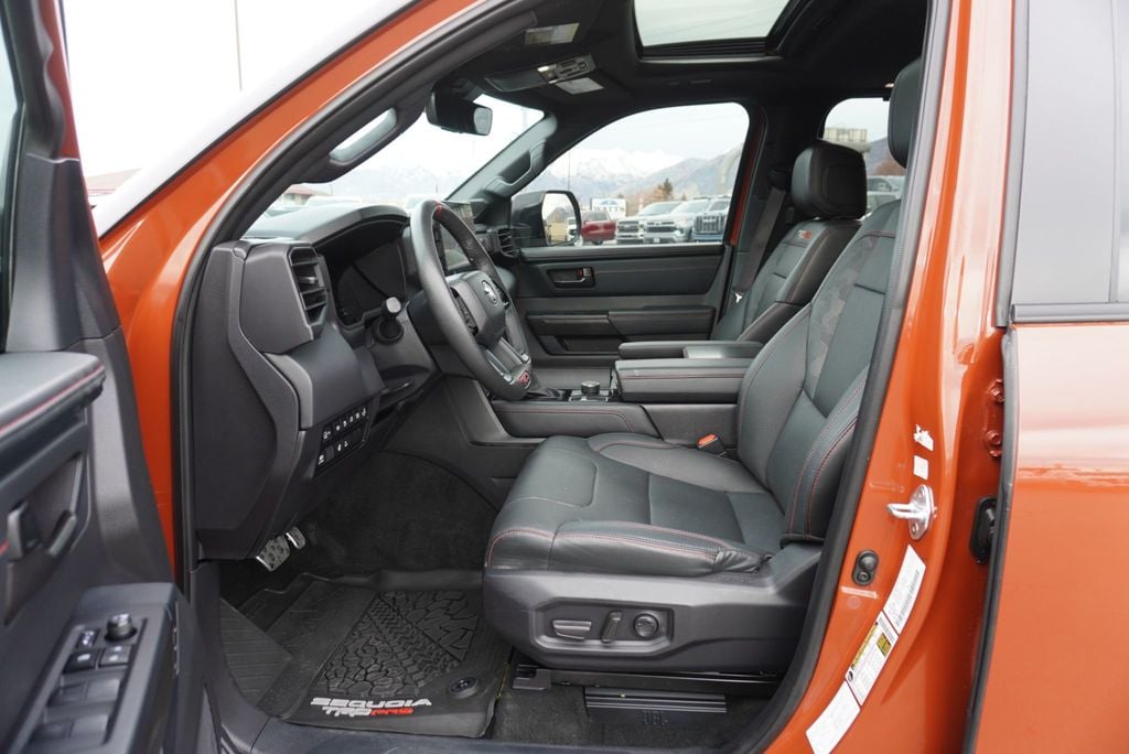 2024 Toyota Sequoia TRD PRO - 22963664 - 17