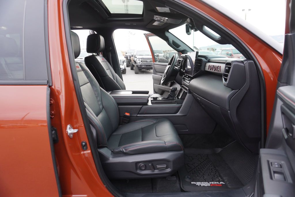 2024 Toyota Sequoia TRD PRO - 22963664 - 22