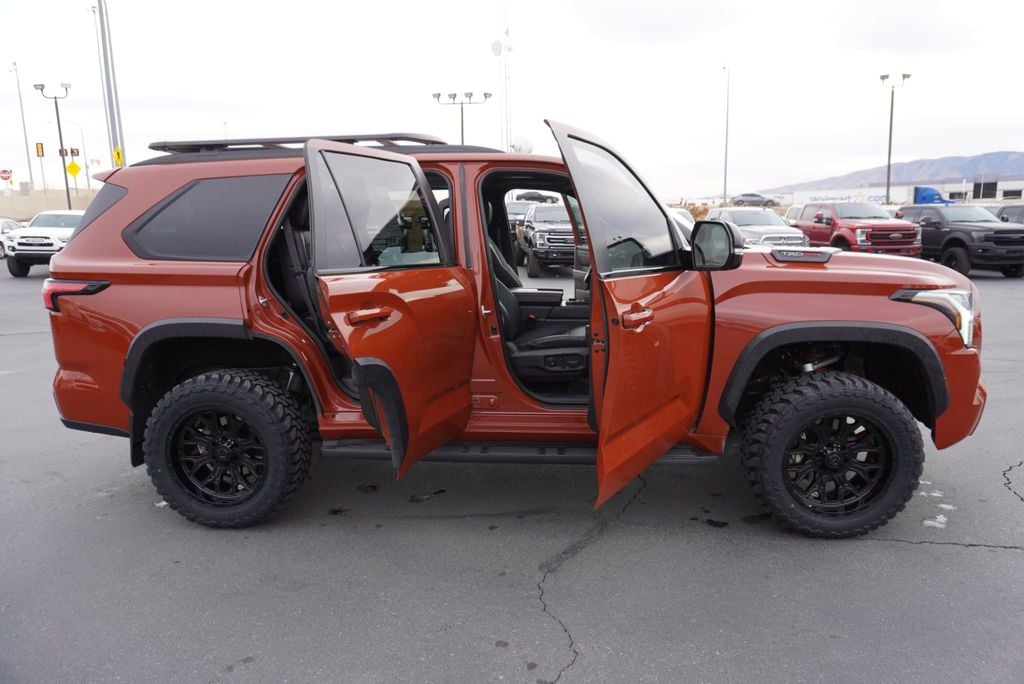 2024 Toyota Sequoia TRD PRO - 22963664 - 24